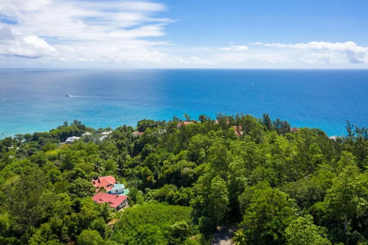 Spacious House With Shared Pool In Machabee Holiday home